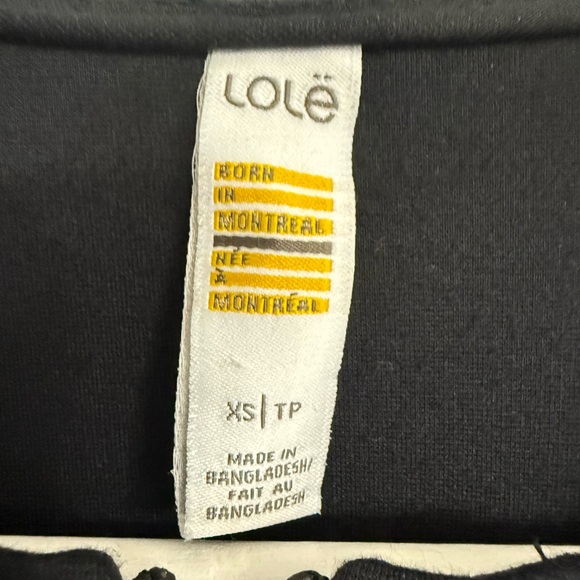 Lole Size XS Black Crew Neck Cropped Knit Bomber Jacket Zipper and Two Pockets - Picture 2 of 11